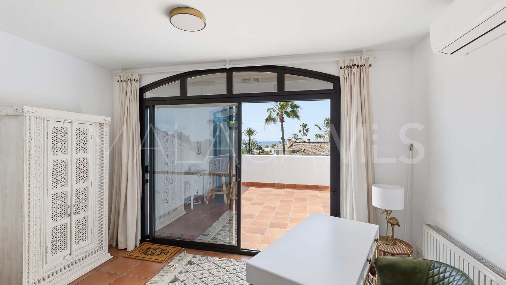 6 bedrooms villa in Las Chapas for sale