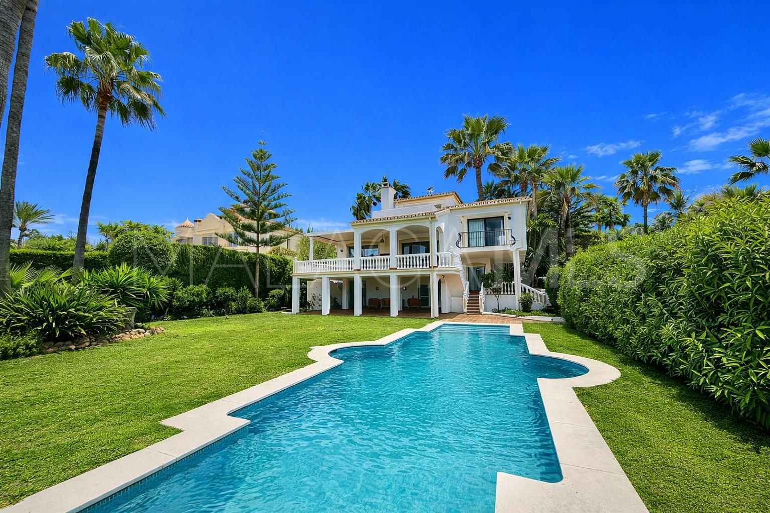 Villa for sale in Las Chapas