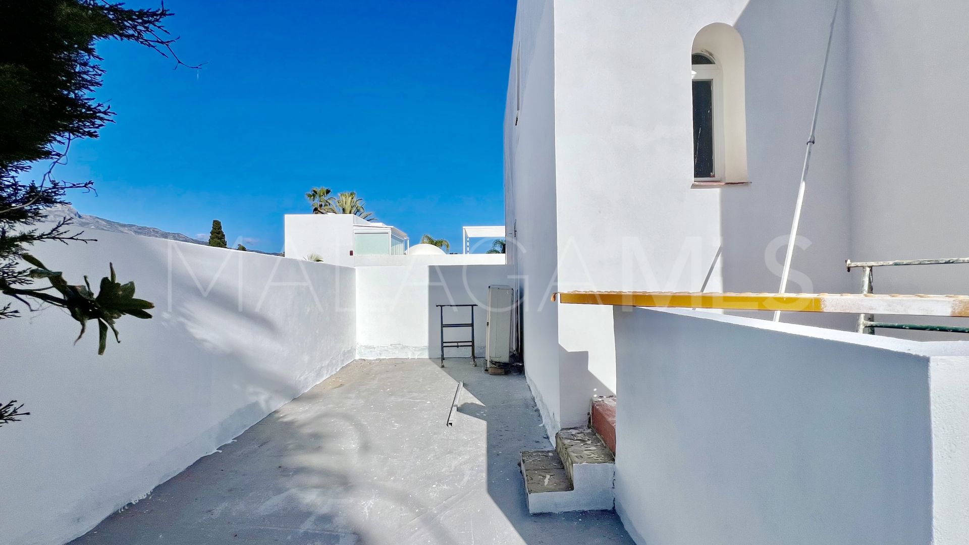 Villa for sale in Marbella - Puerto Banus