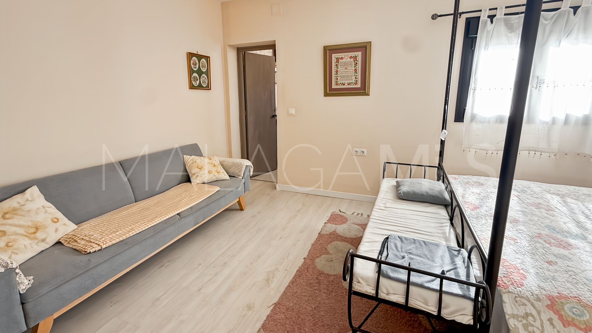 Radhus for sale in Arroyo de la Miel