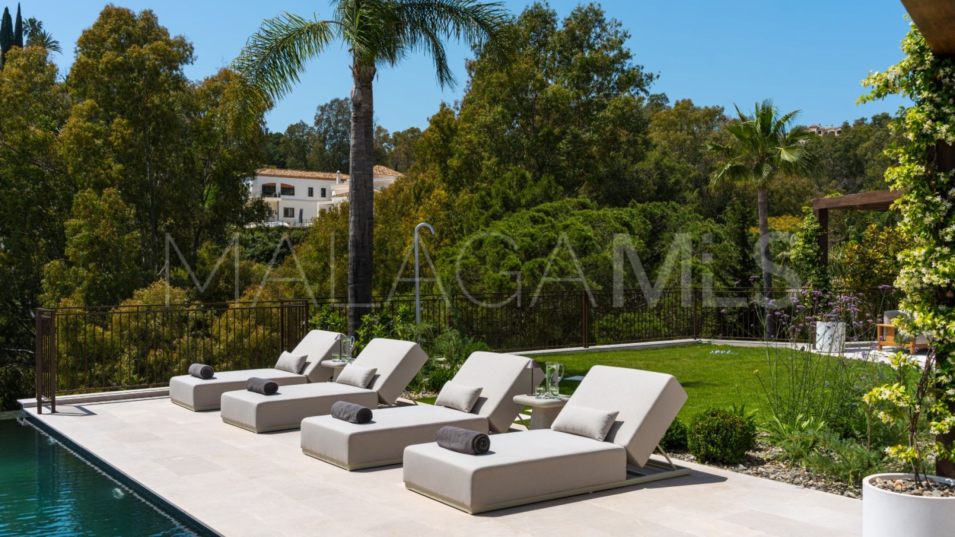 Villa for sale in El Herrojo