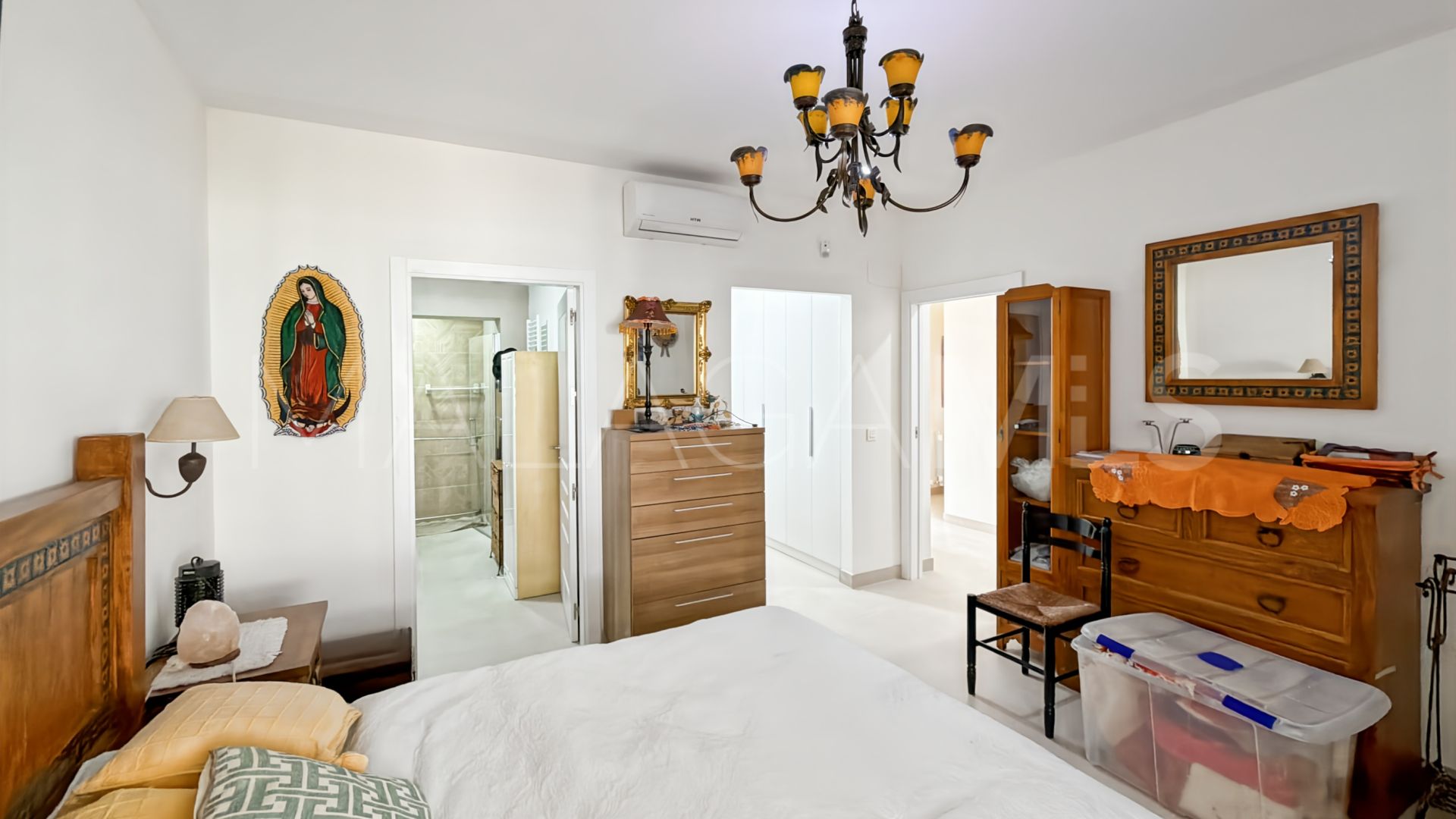 Hus i byn for sale in Barrio de Ciudad Jardín