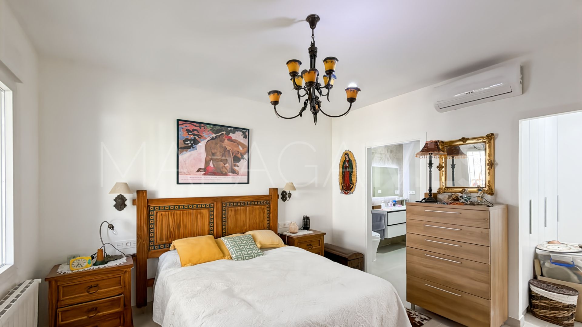 Hus i byn for sale in Barrio de Ciudad Jardín
