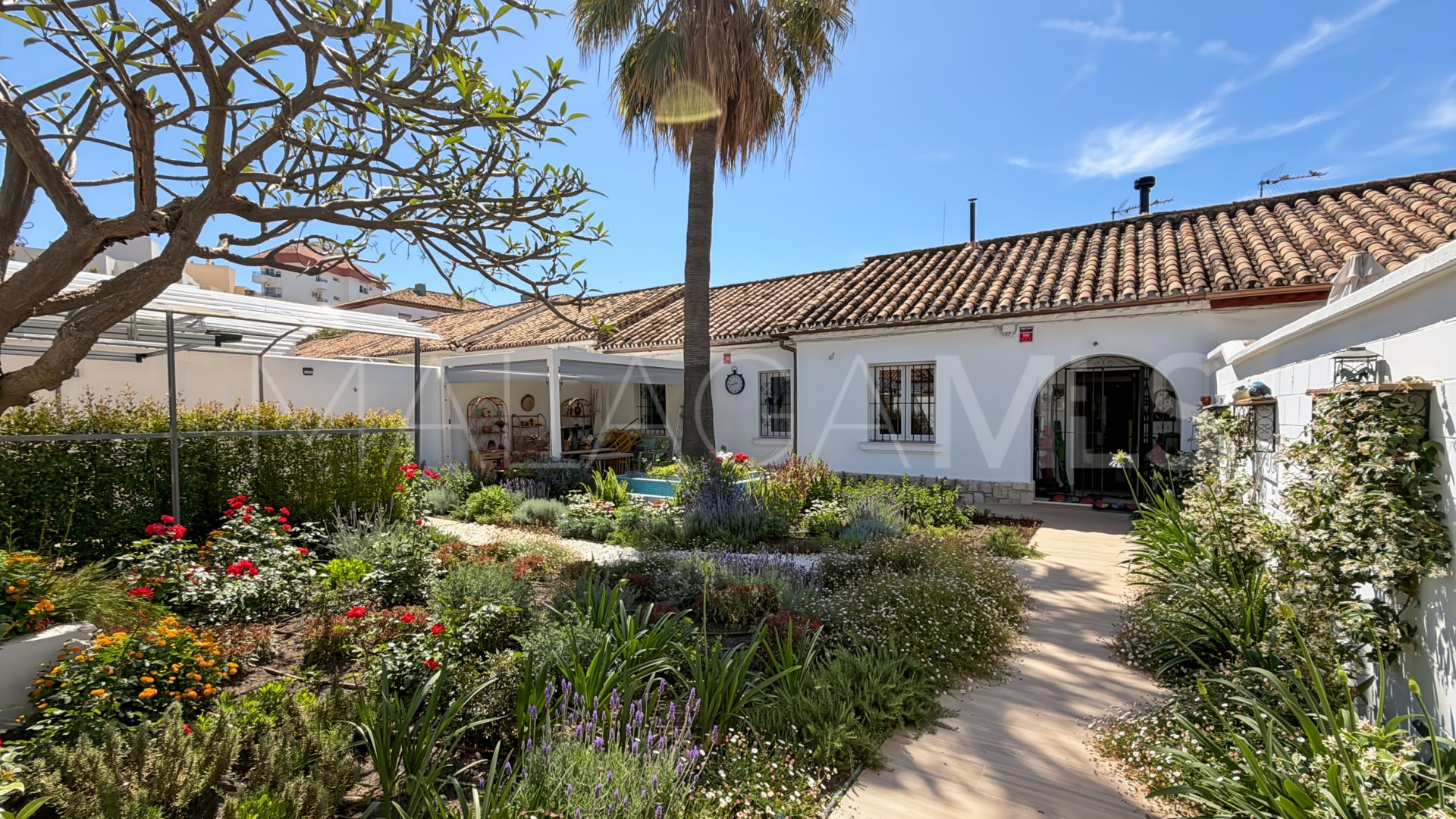 Hus i byn for sale in Barrio de Ciudad Jardín