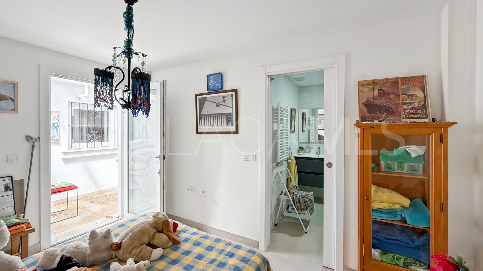 Hus i byn for sale in Barrio de Ciudad Jardín