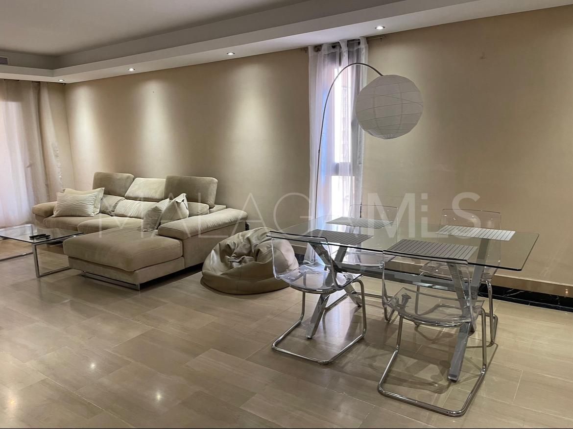 Markplanslägenhet for sale in Estepona