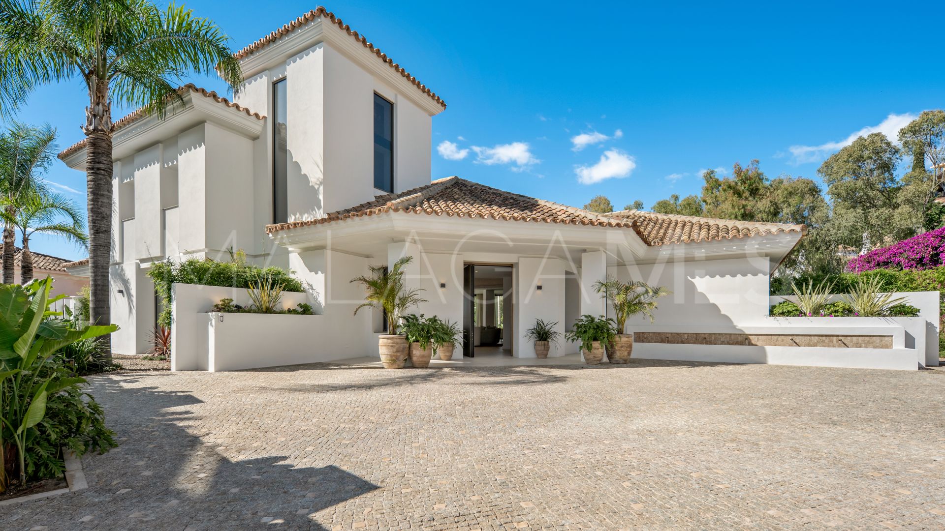 Villa for sale in El Herrojo