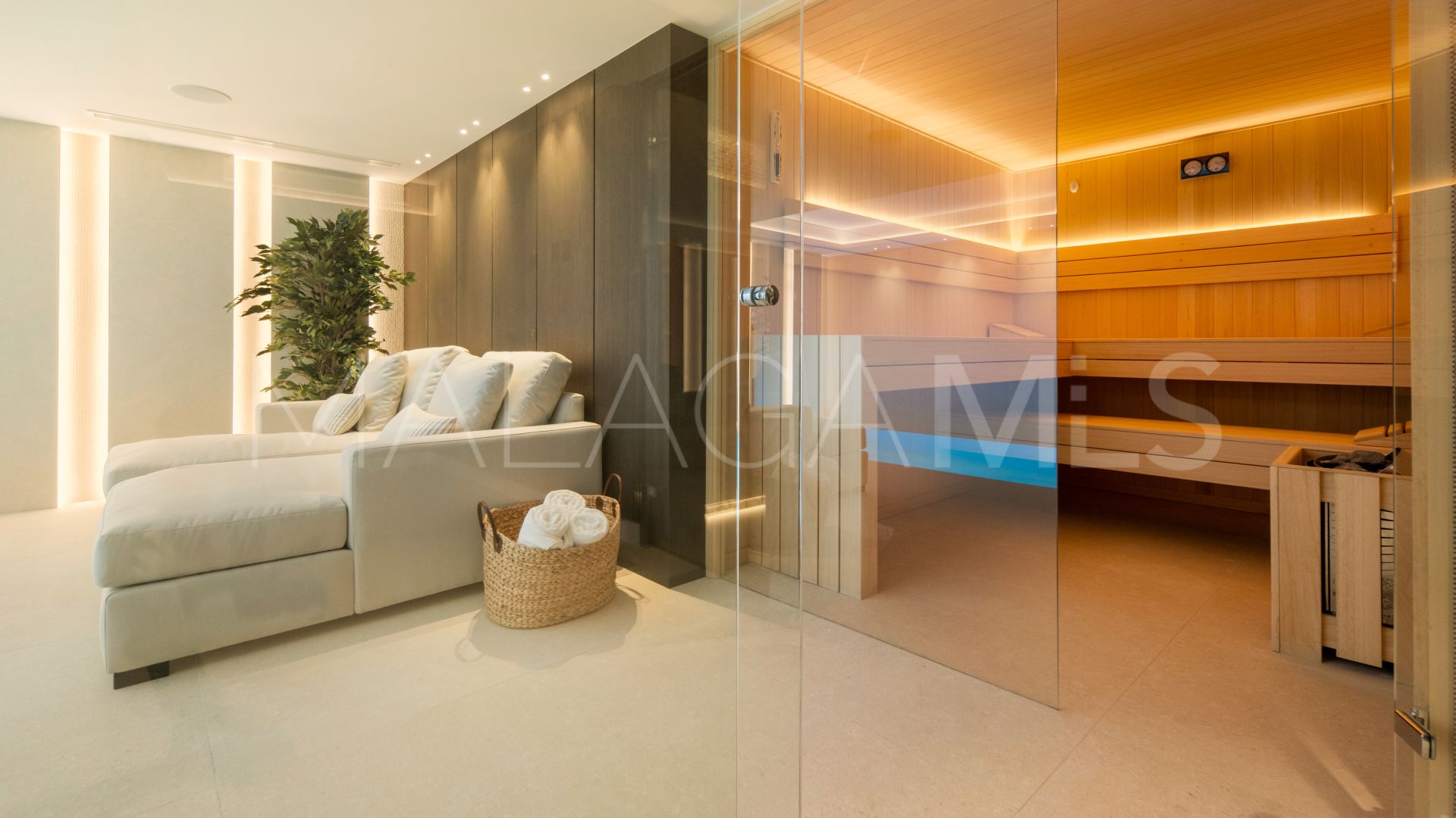Villa for sale in El Herrojo