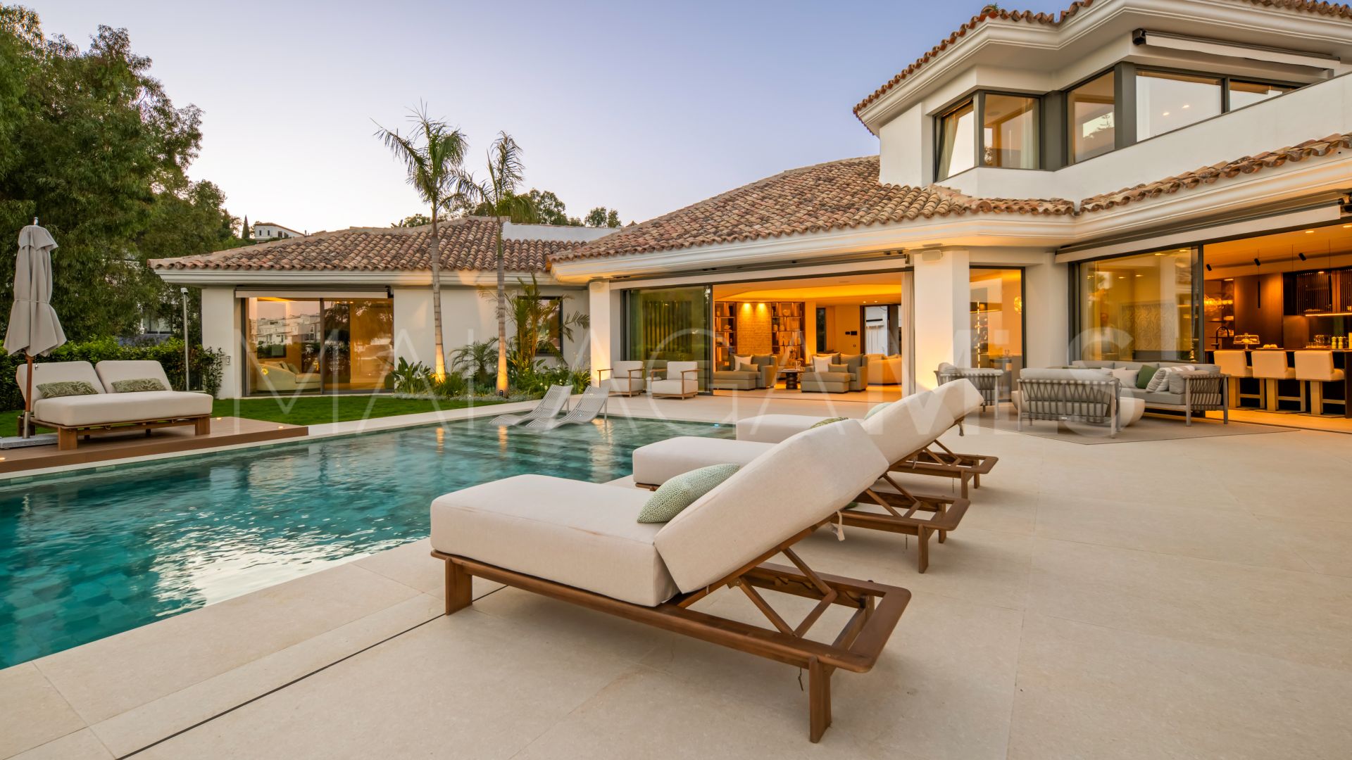 Villa for sale in El Herrojo