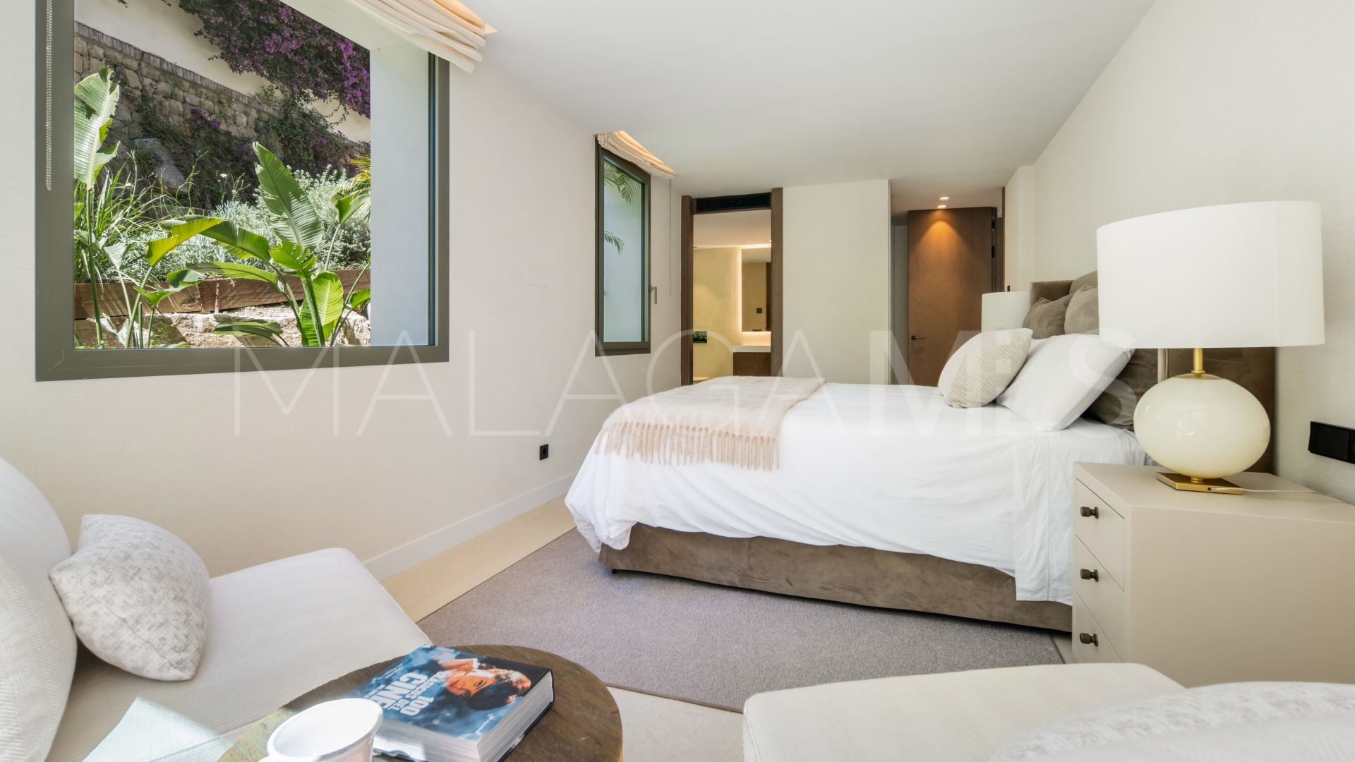 Villa for sale in El Herrojo