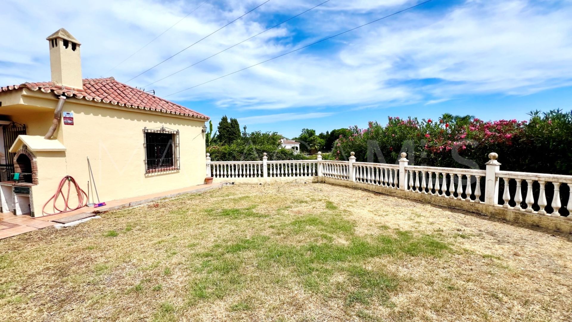 Finca for sale in La Resina Golf