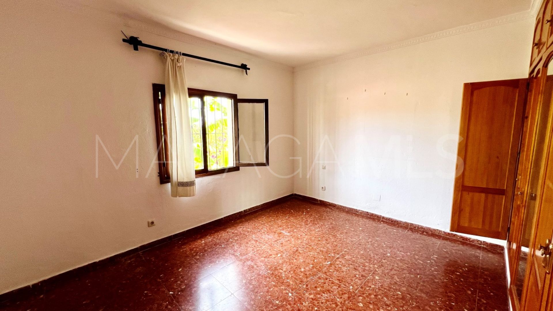 Finca for sale in La Resina Golf