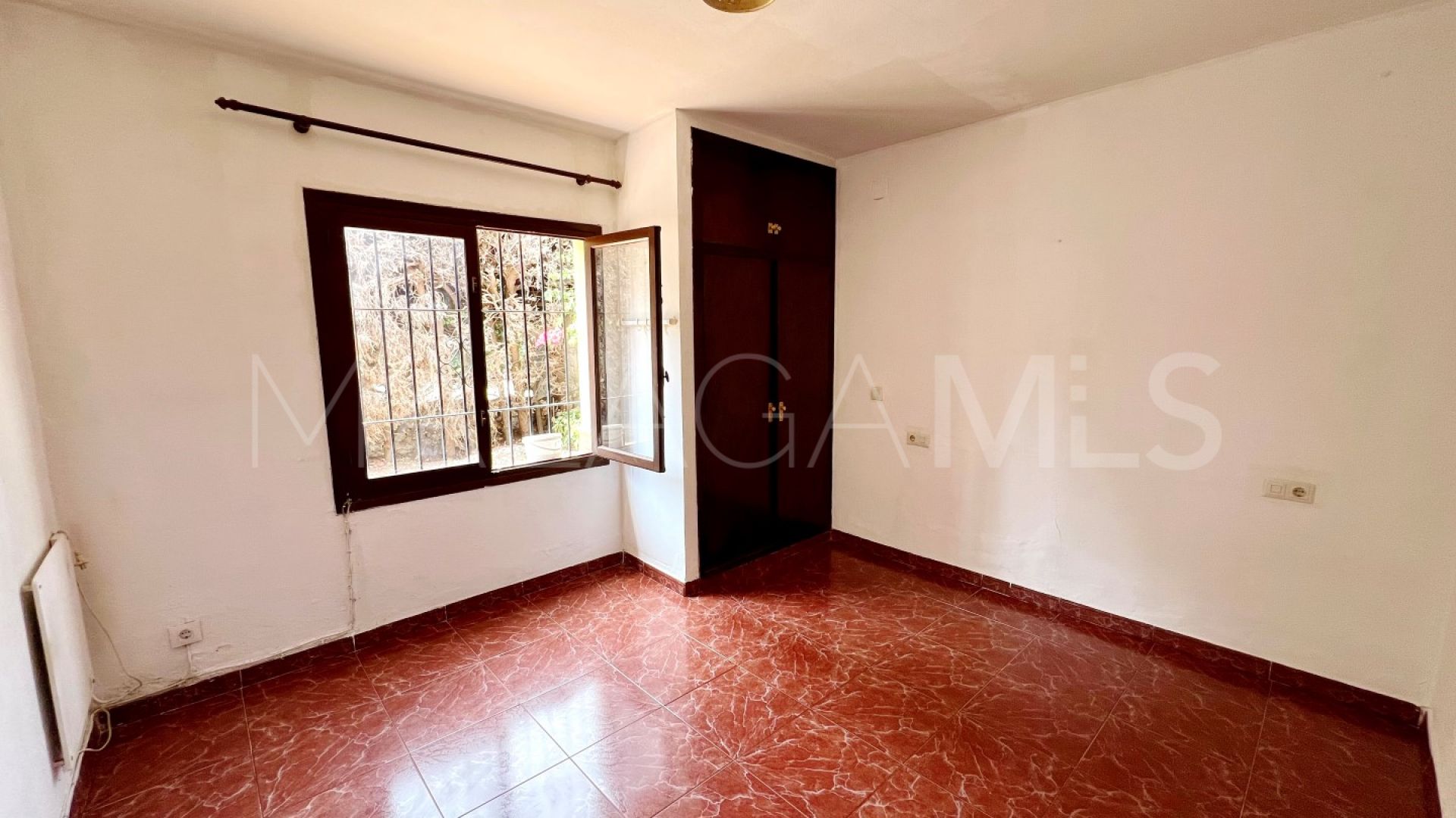 Finca for sale in La Resina Golf