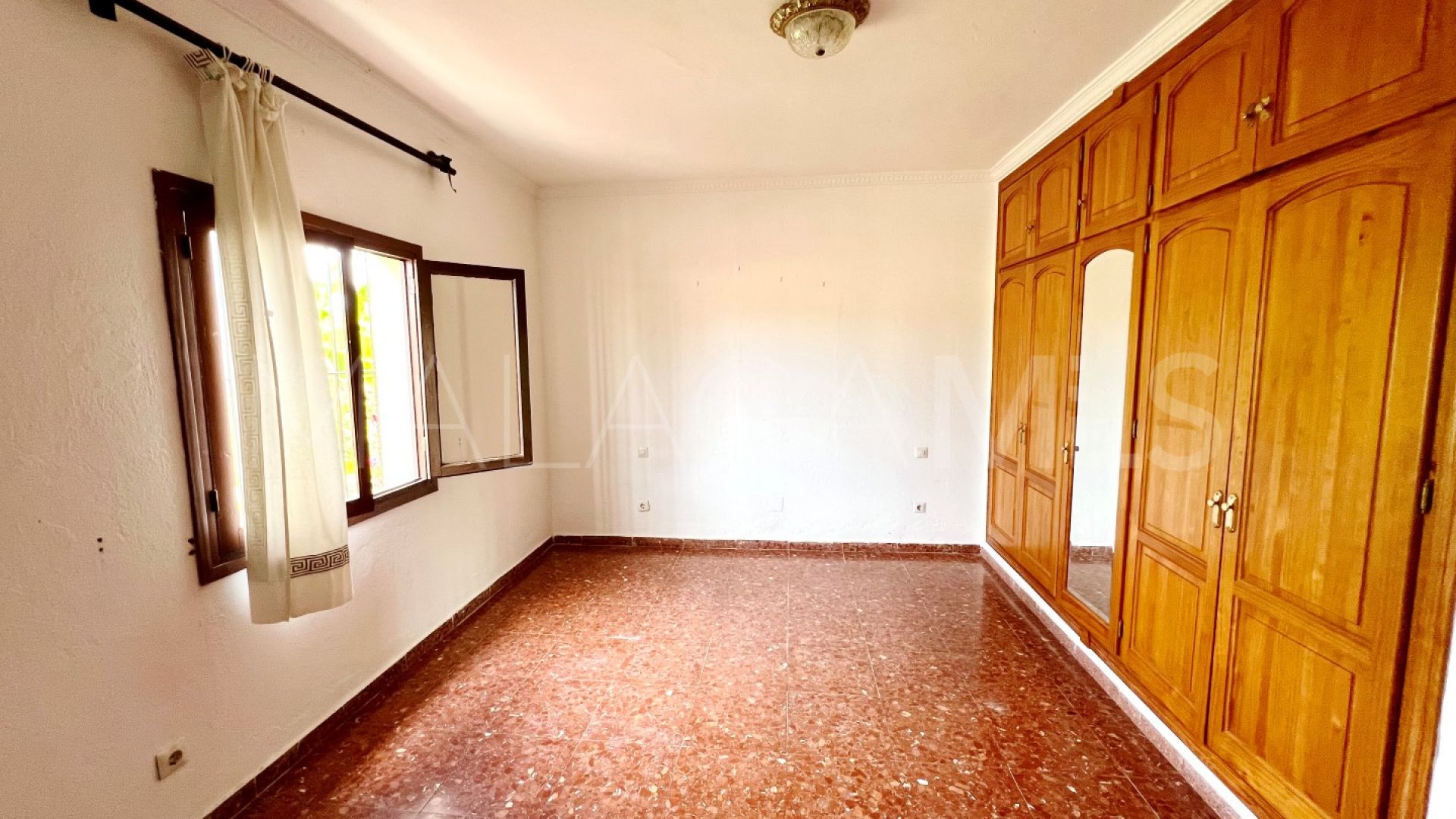 Finca for sale in La Resina Golf