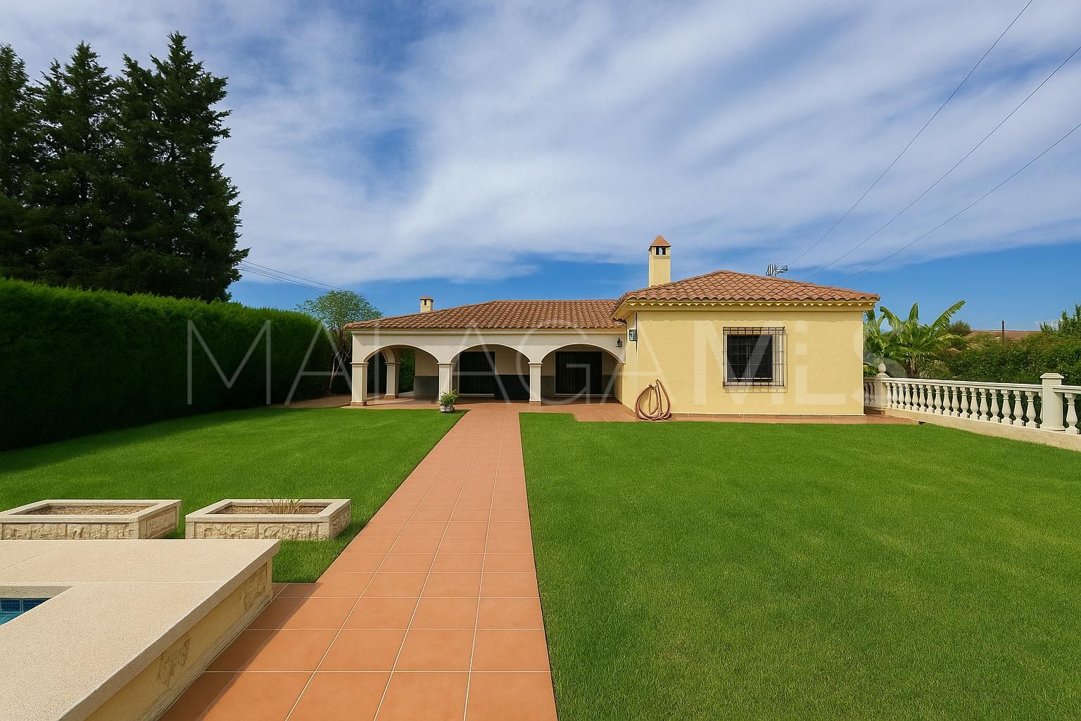 Finca for sale in La Resina Golf