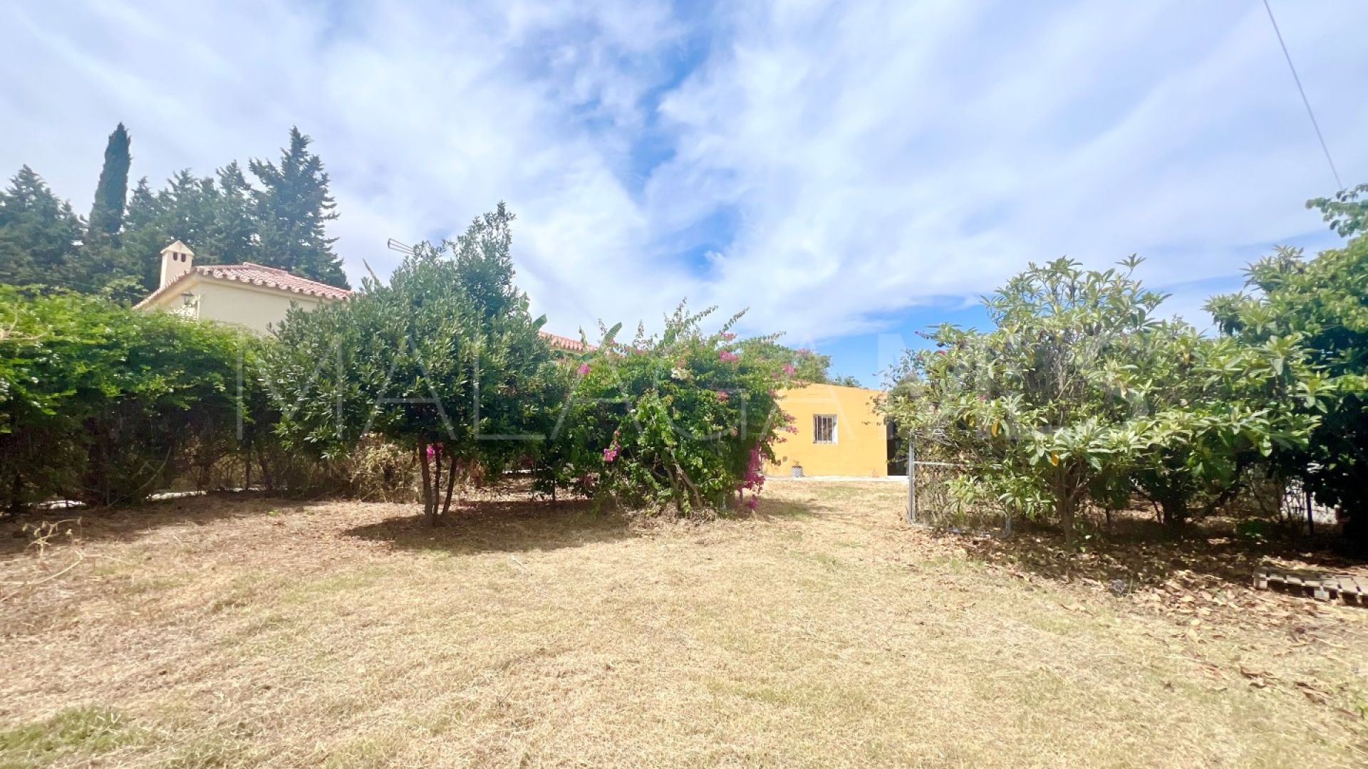 Finca for sale in La Resina Golf