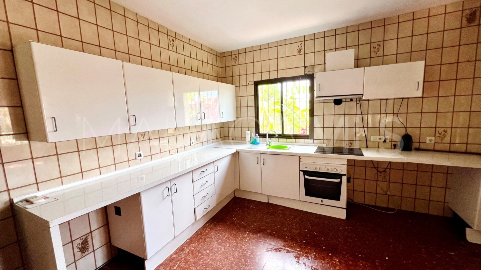 Finca for sale in La Resina Golf