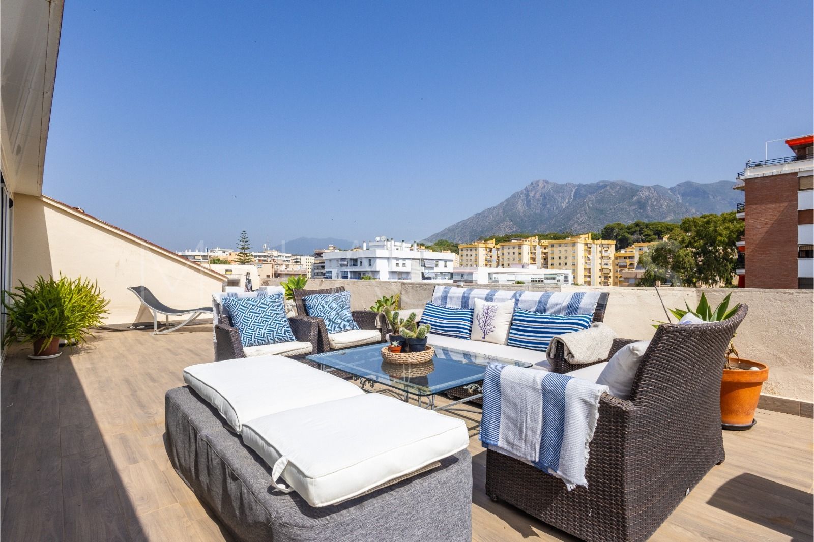 Zweistöckiges penthouse for sale in Playa de la Fontanilla