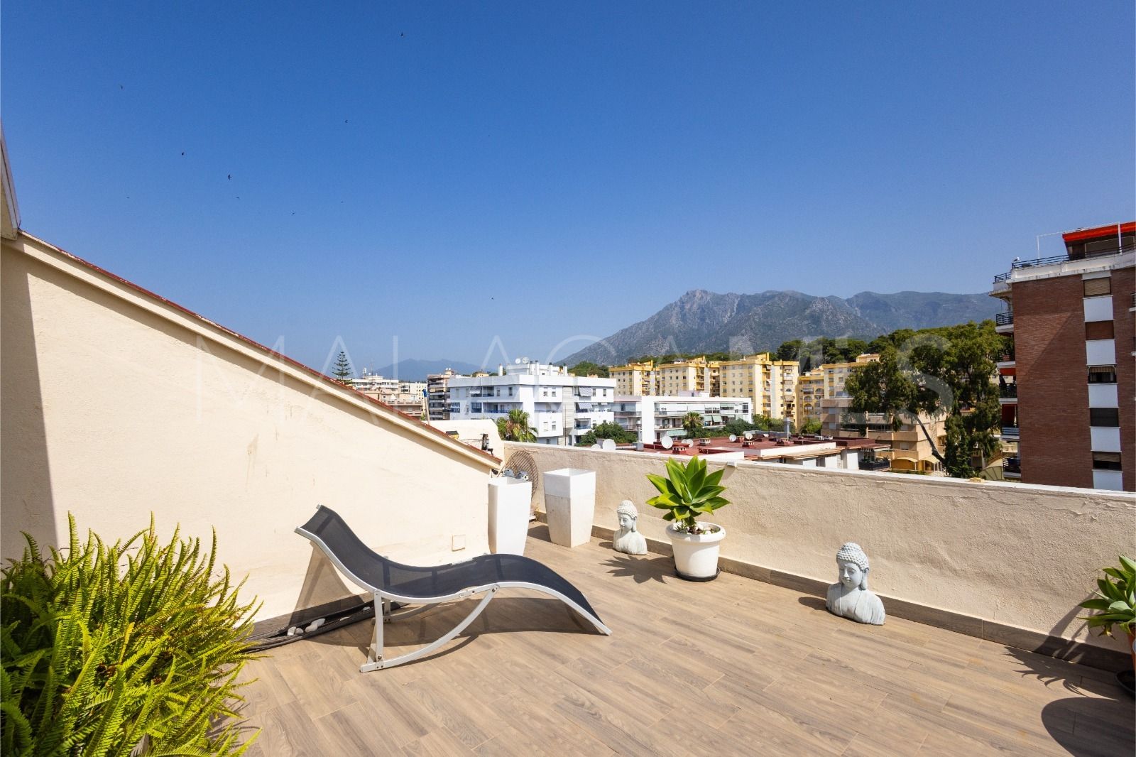 Zweistöckiges penthouse for sale in Playa de la Fontanilla