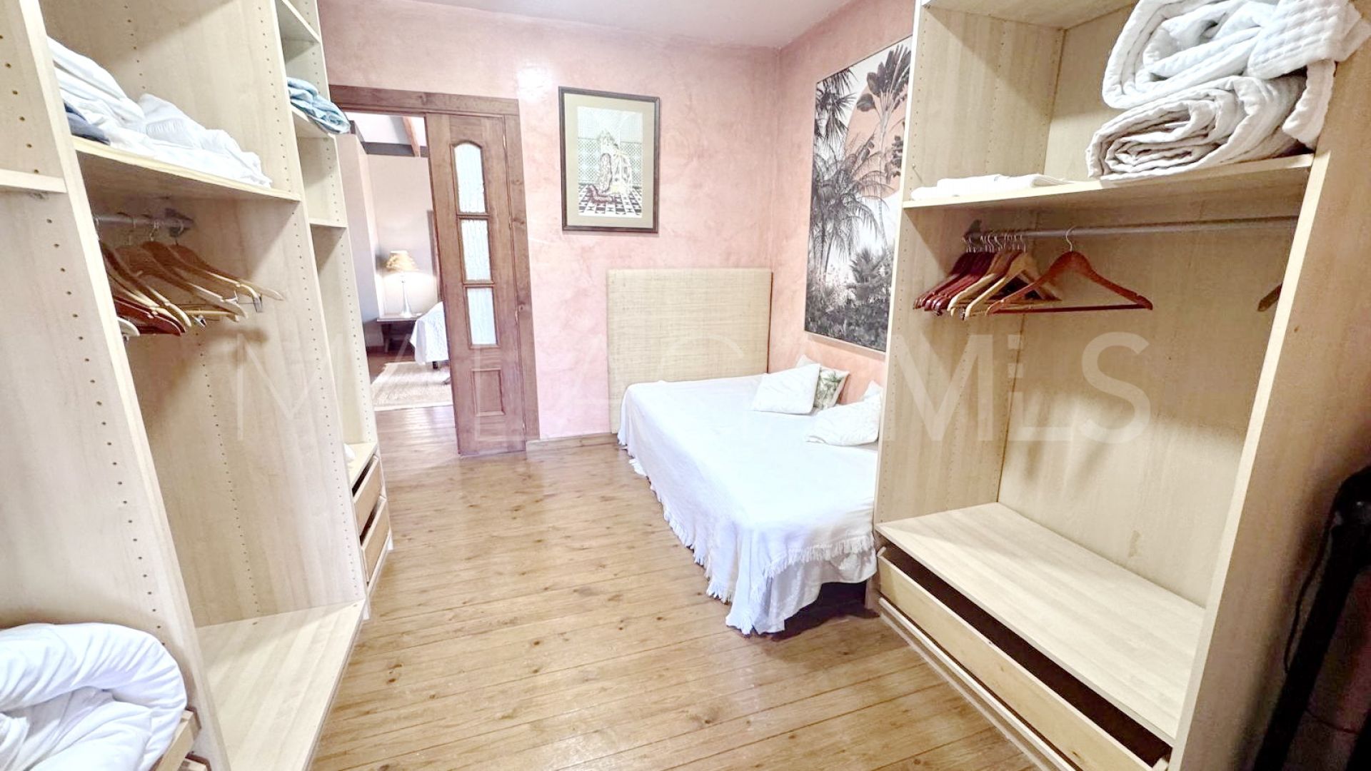 Villa for sale in Atalaya de Rio Verde with 6 bedrooms