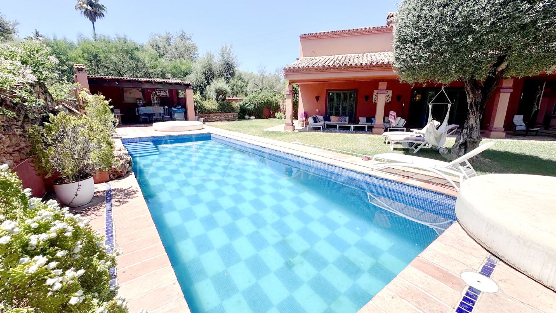 Villa for sale in Atalaya de Rio Verde with 6 bedrooms