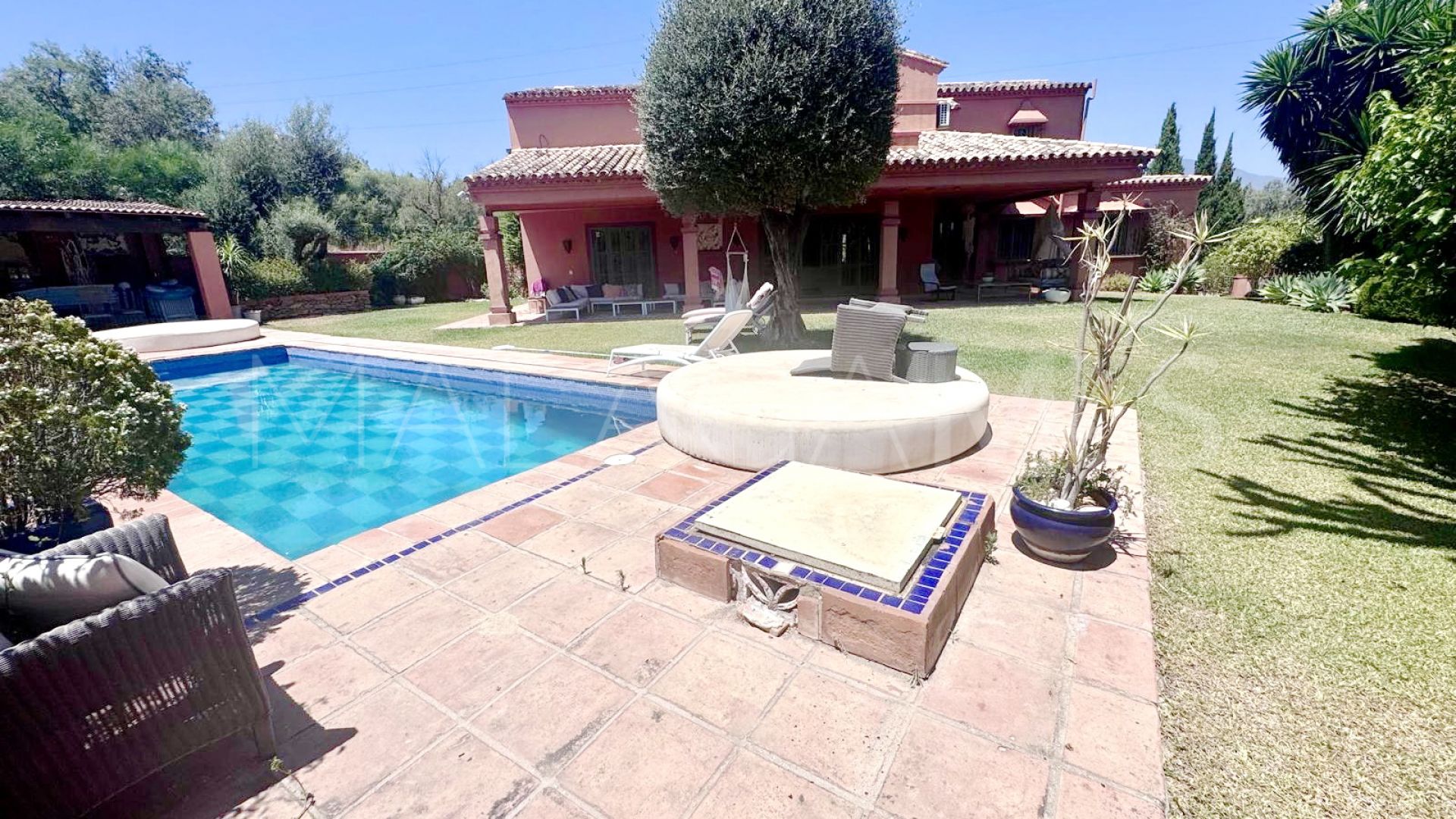 Villa for sale in Atalaya de Rio Verde with 6 bedrooms