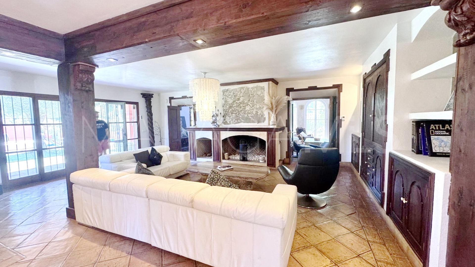 Villa for sale in Atalaya de Rio Verde with 6 bedrooms