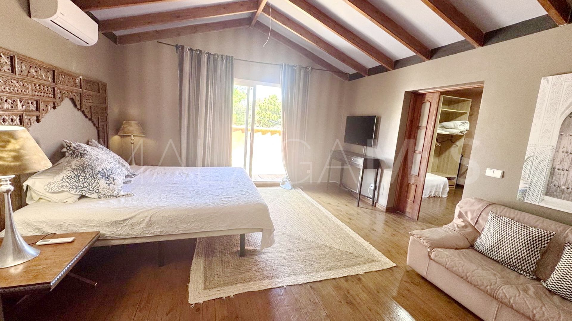 Villa for sale in Atalaya de Rio Verde with 6 bedrooms