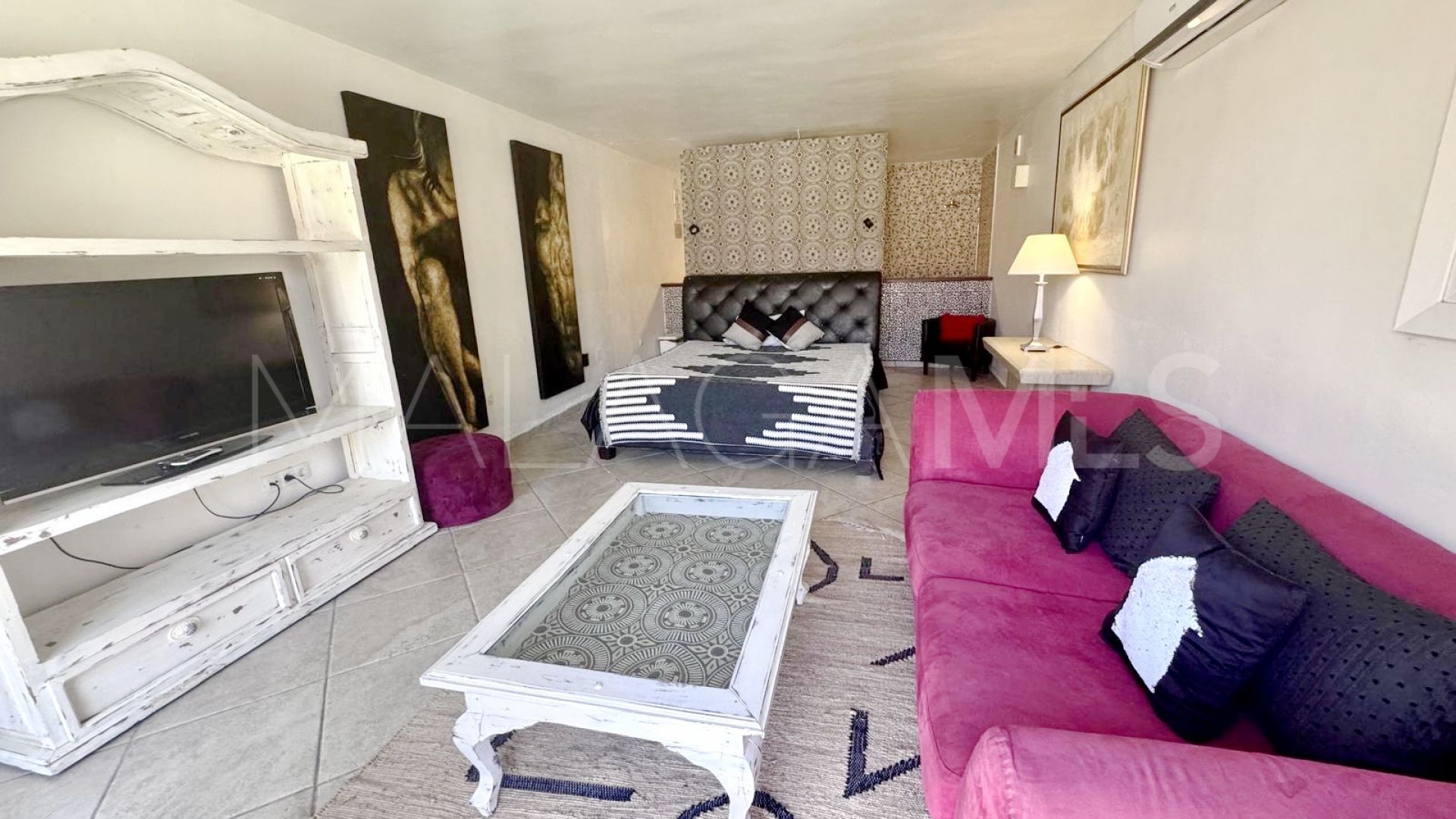 Villa for sale in Atalaya de Rio Verde with 6 bedrooms