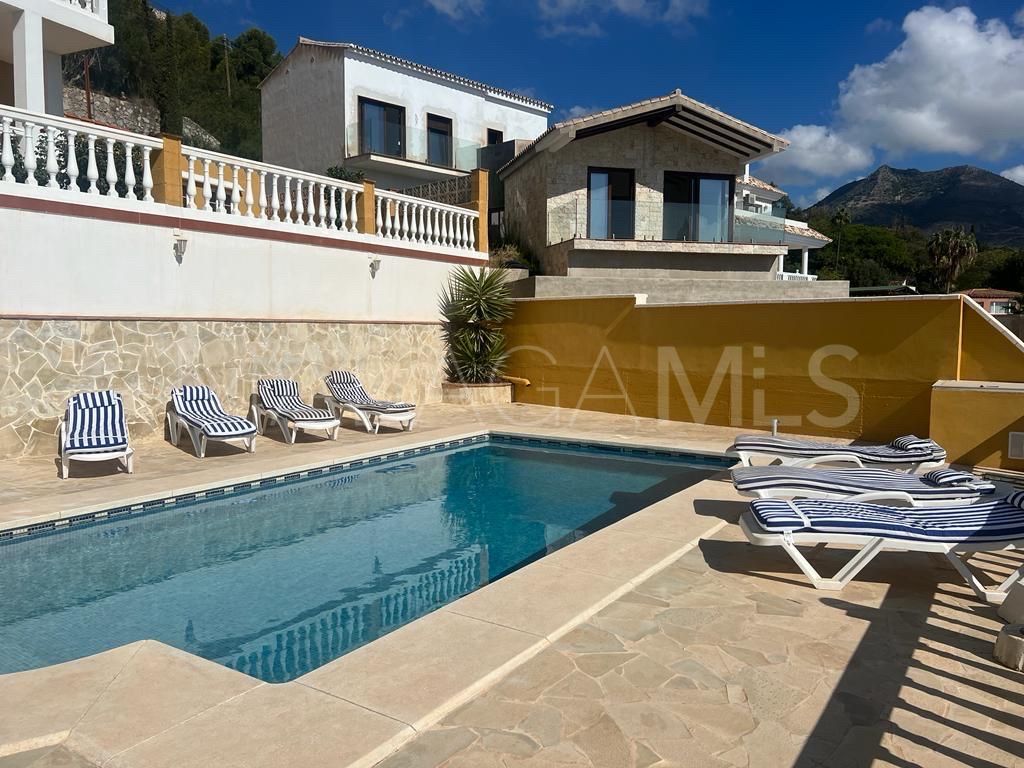 Villa for sale in Benalmadena Pueblo