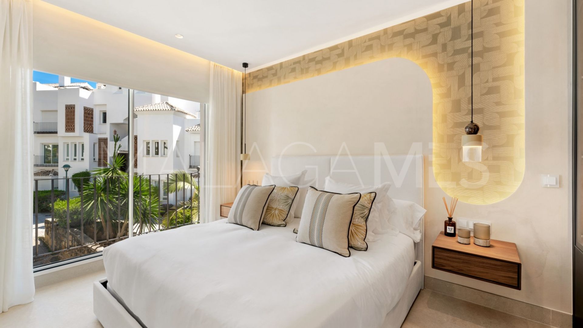 Lägenhet for sale in Los Monteros Palm Beach