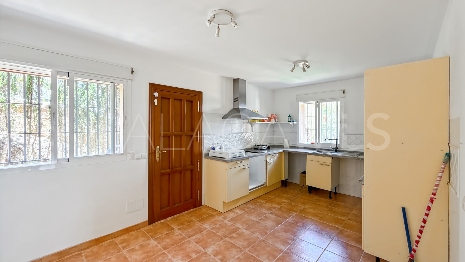 Maison for sale in Los Naranjos