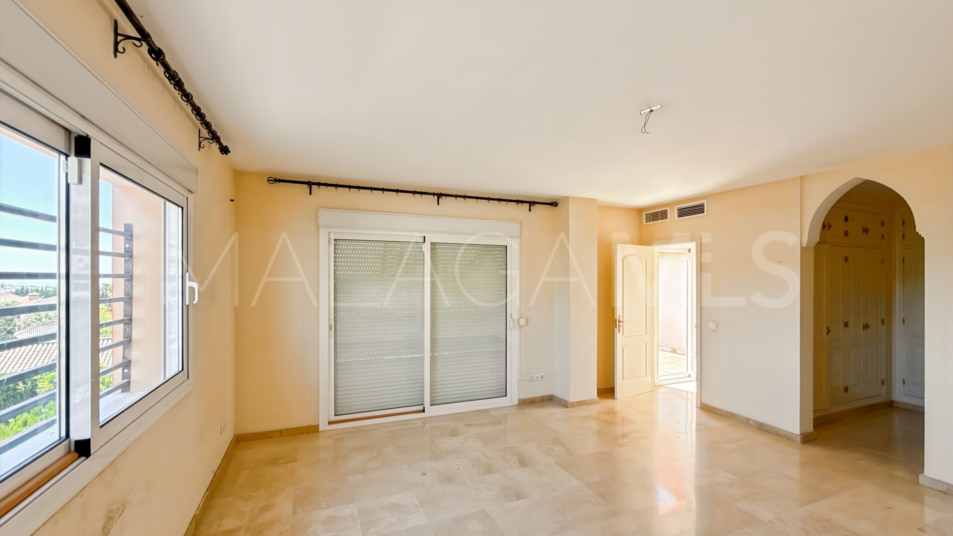 Maison for sale in Los Naranjos