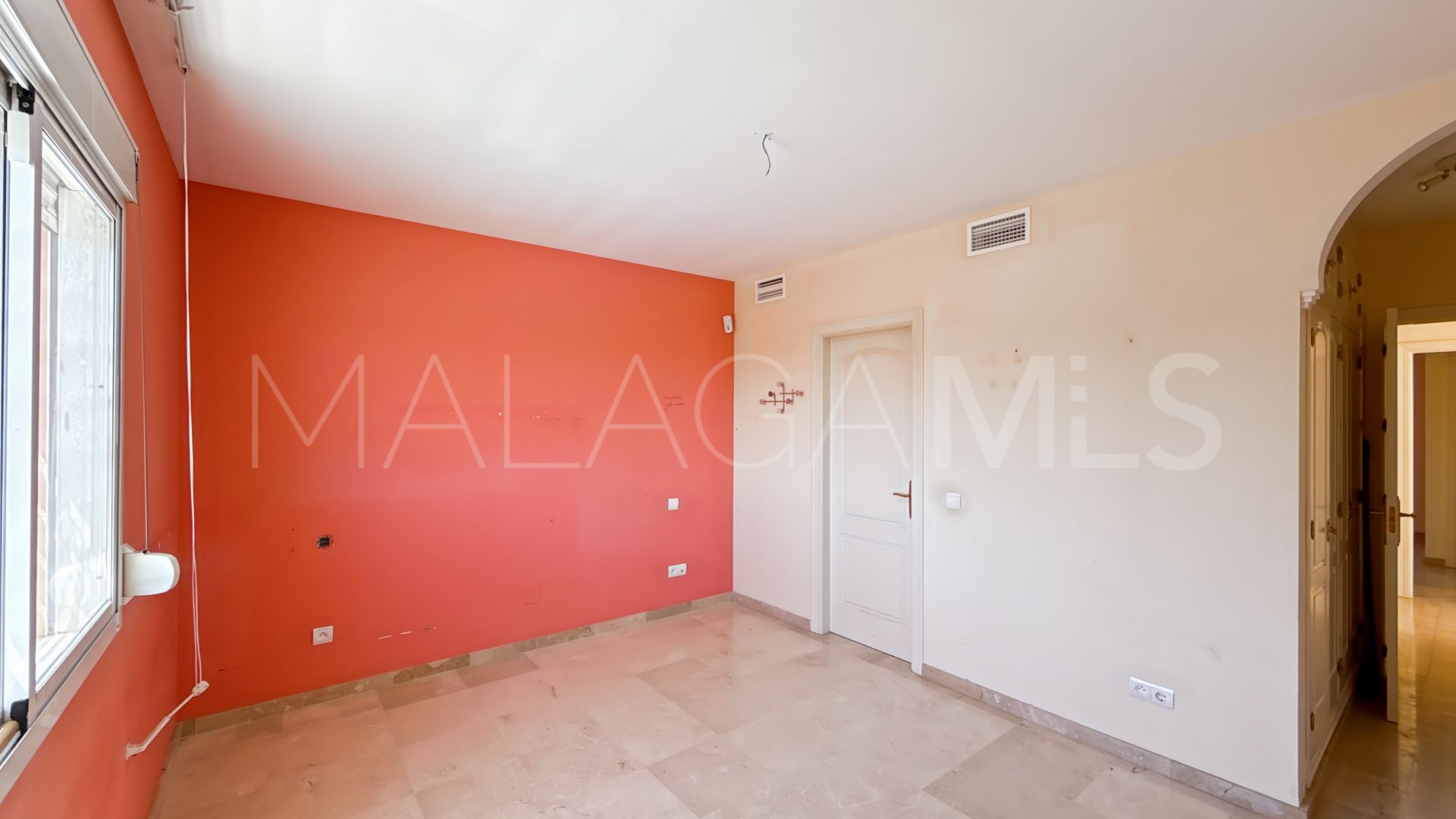 Maison for sale in Los Naranjos