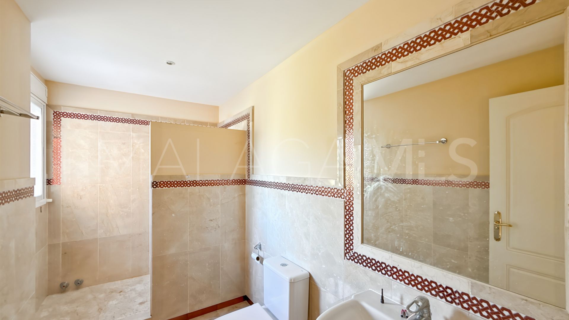 Maison for sale in Los Naranjos