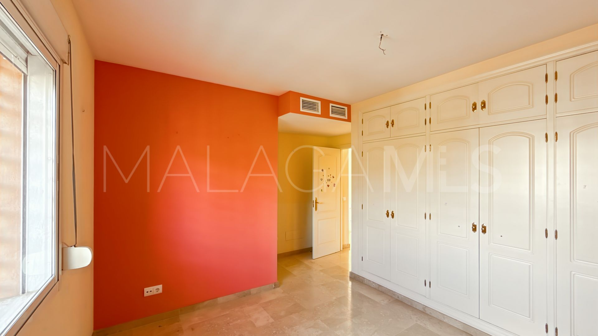Maison for sale in Los Naranjos