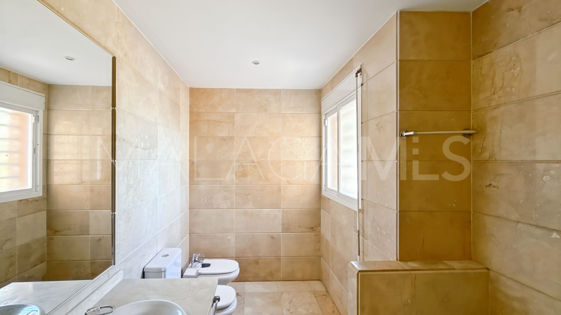 Maison for sale in Los Naranjos