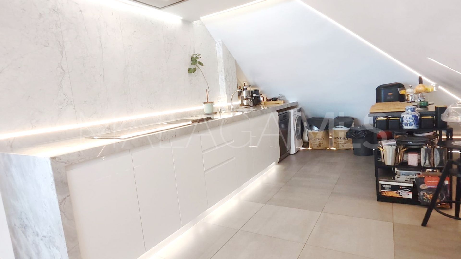 Ático for sale with 2 bedrooms in Manilva