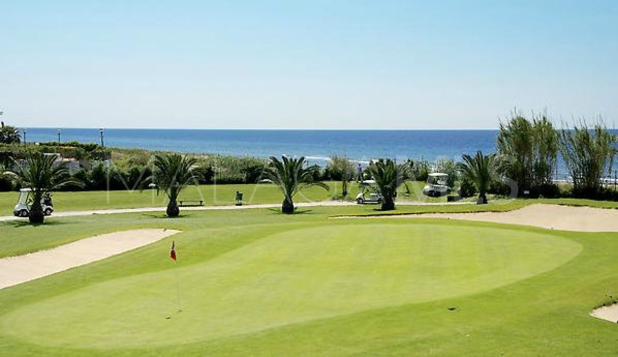 For sale Rio Real apartment with 3 bedrooms