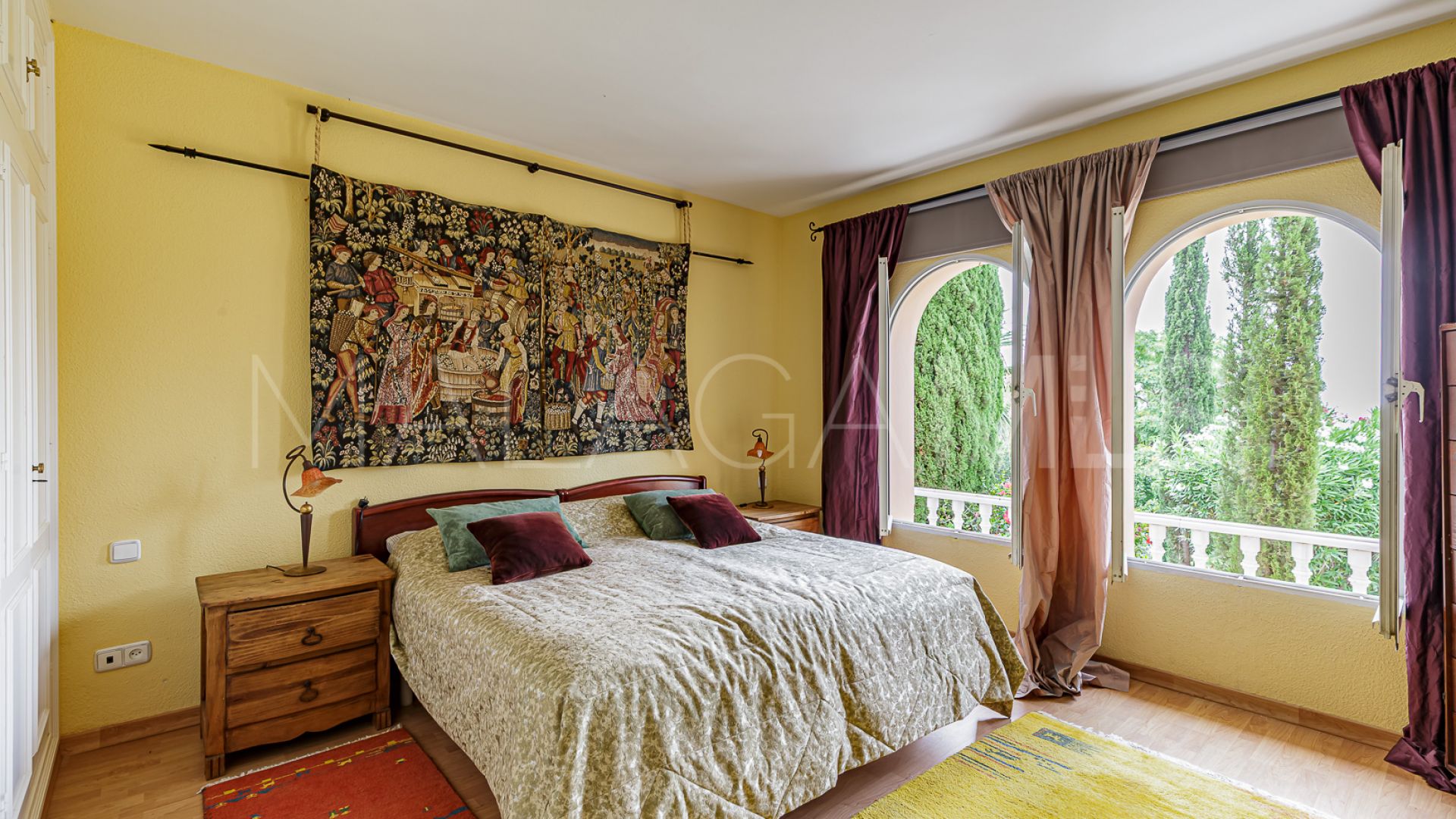 For sale 5 bedrooms villa in Cumbres de Elviria
