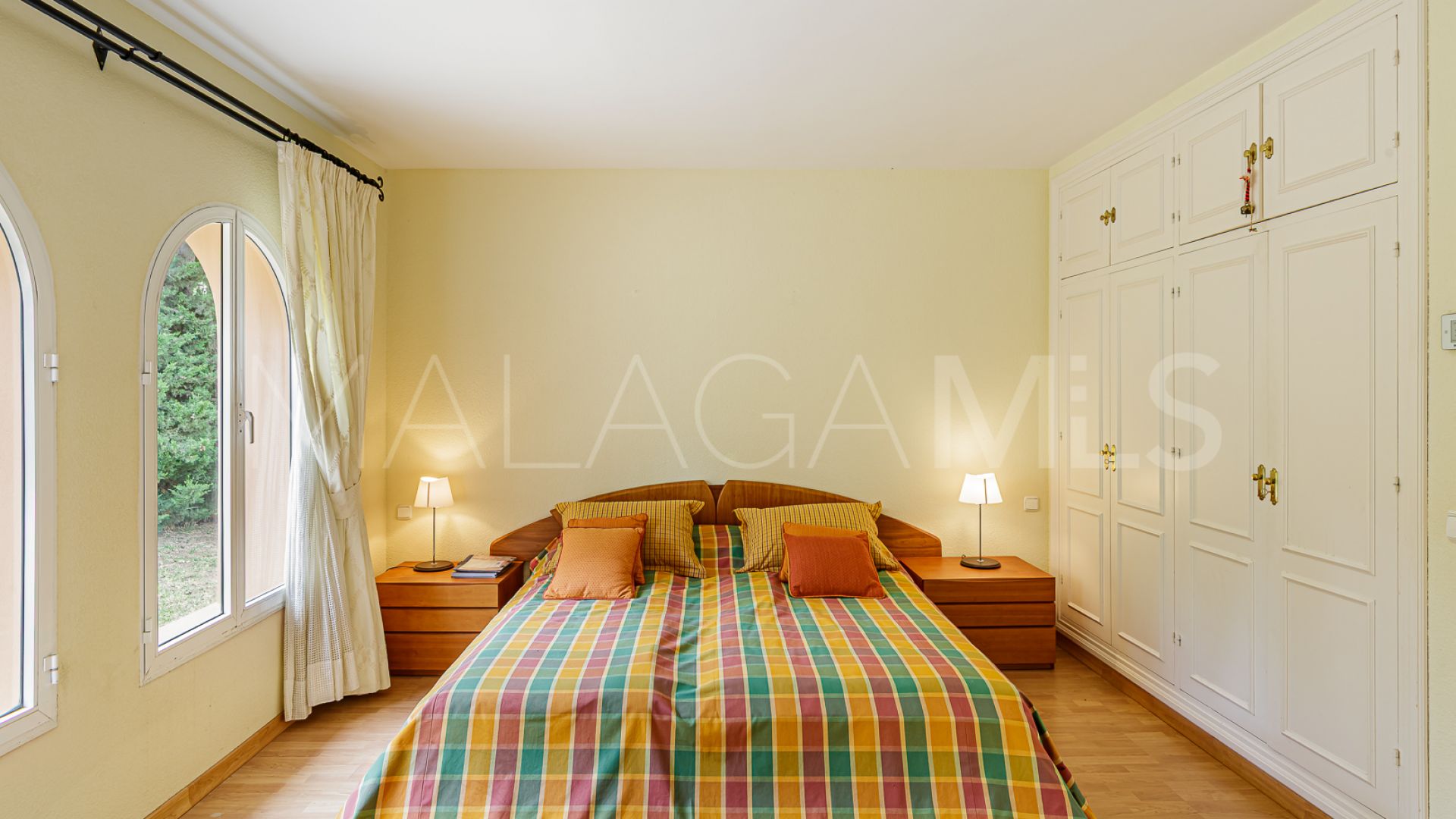 For sale 5 bedrooms villa in Cumbres de Elviria