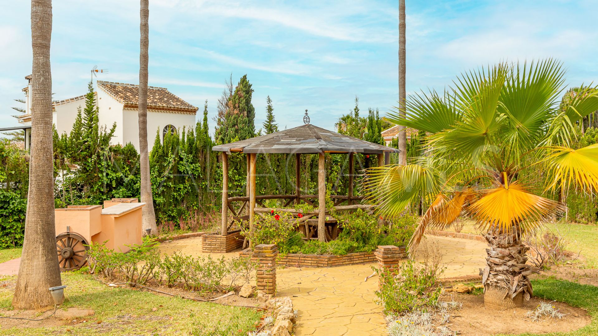 For sale 5 bedrooms villa in Cumbres de Elviria