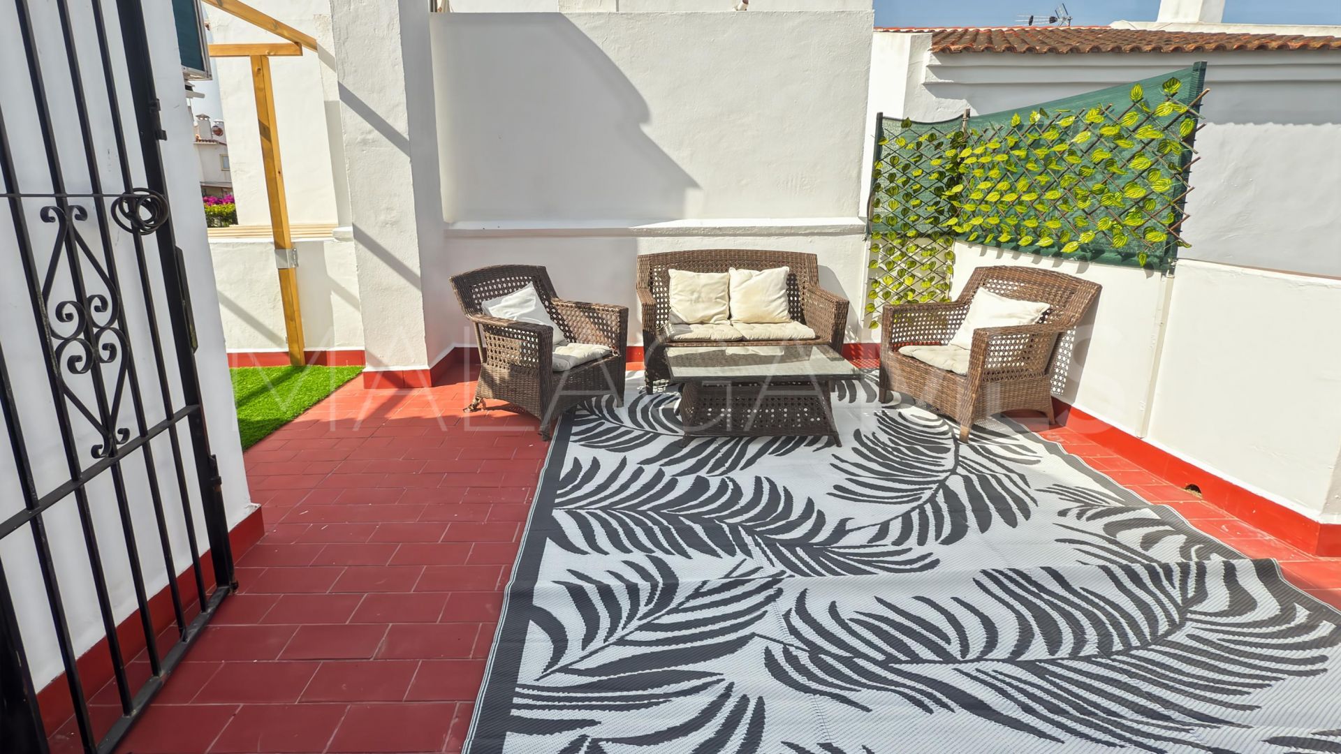 For sale 3 bedrooms duplex penthouse in Elviria