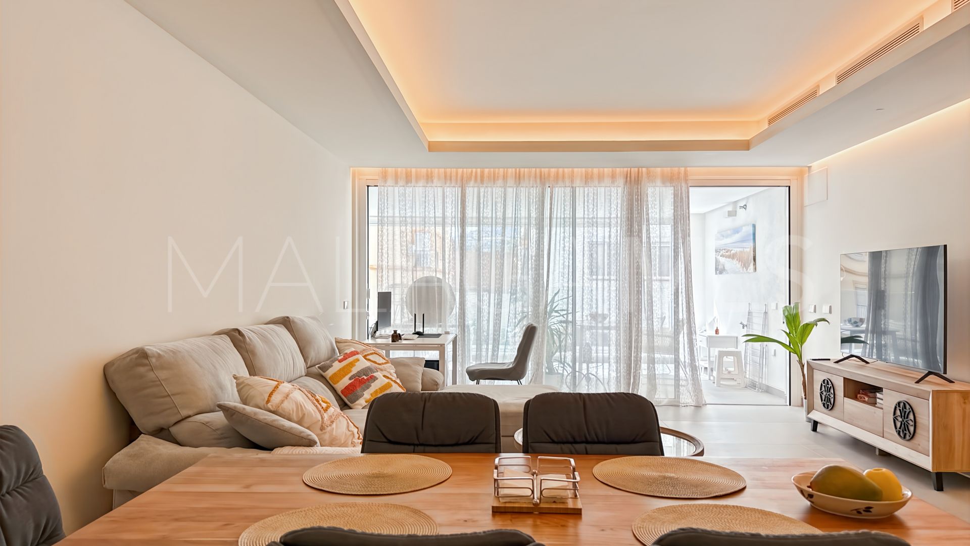 Appartement for sale in Estepona Puerto