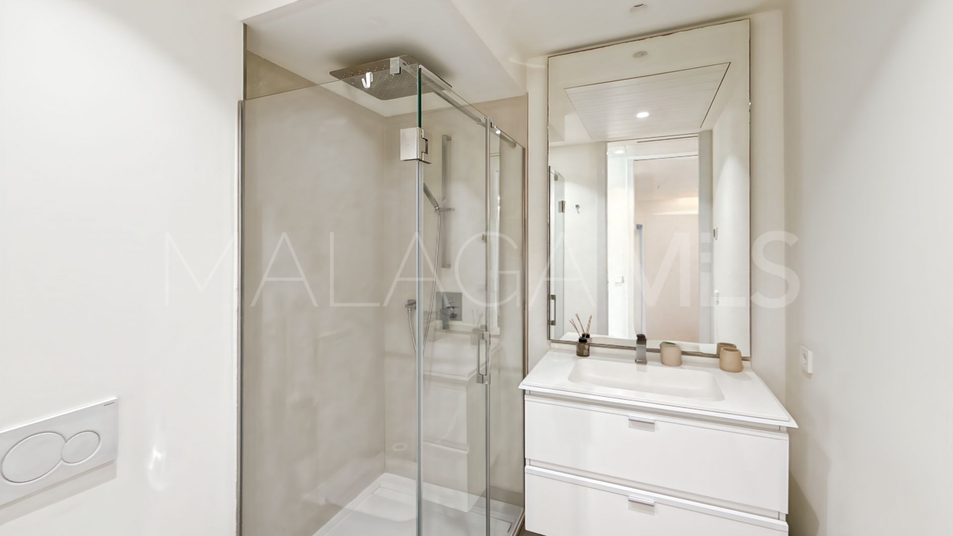 Appartement for sale in Estepona Puerto