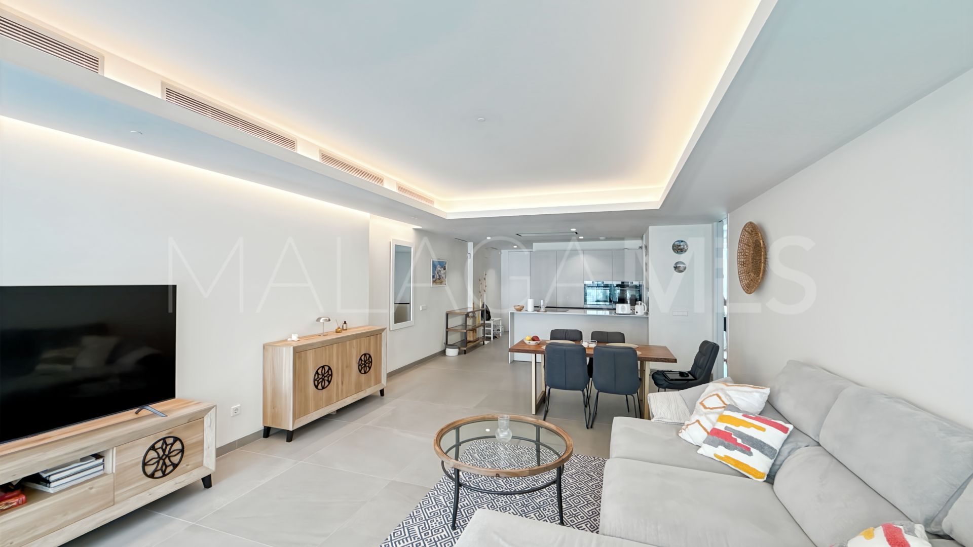 Appartement for sale in Estepona Puerto