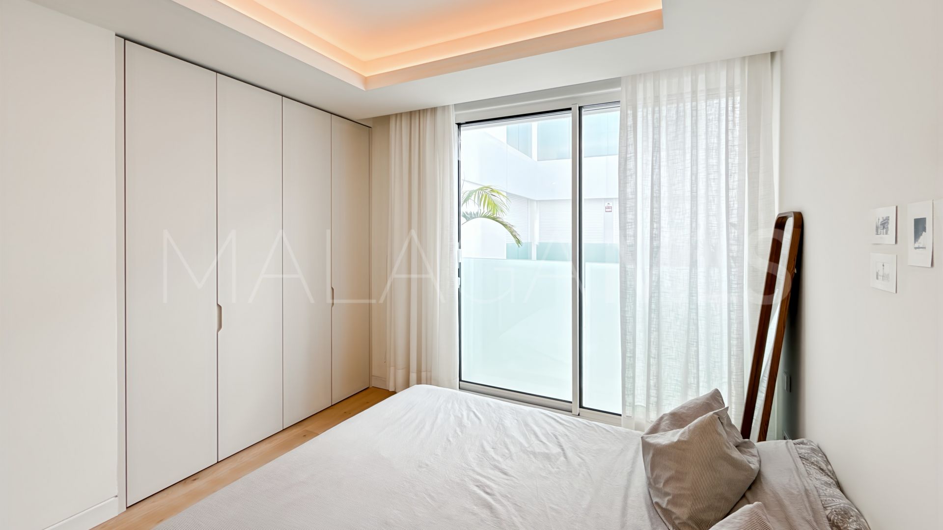 Appartement for sale in Estepona Puerto