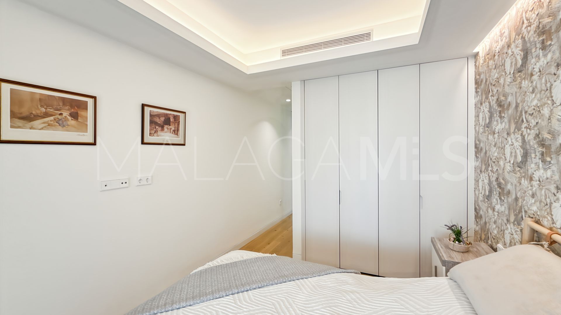 Appartement for sale in Estepona Puerto