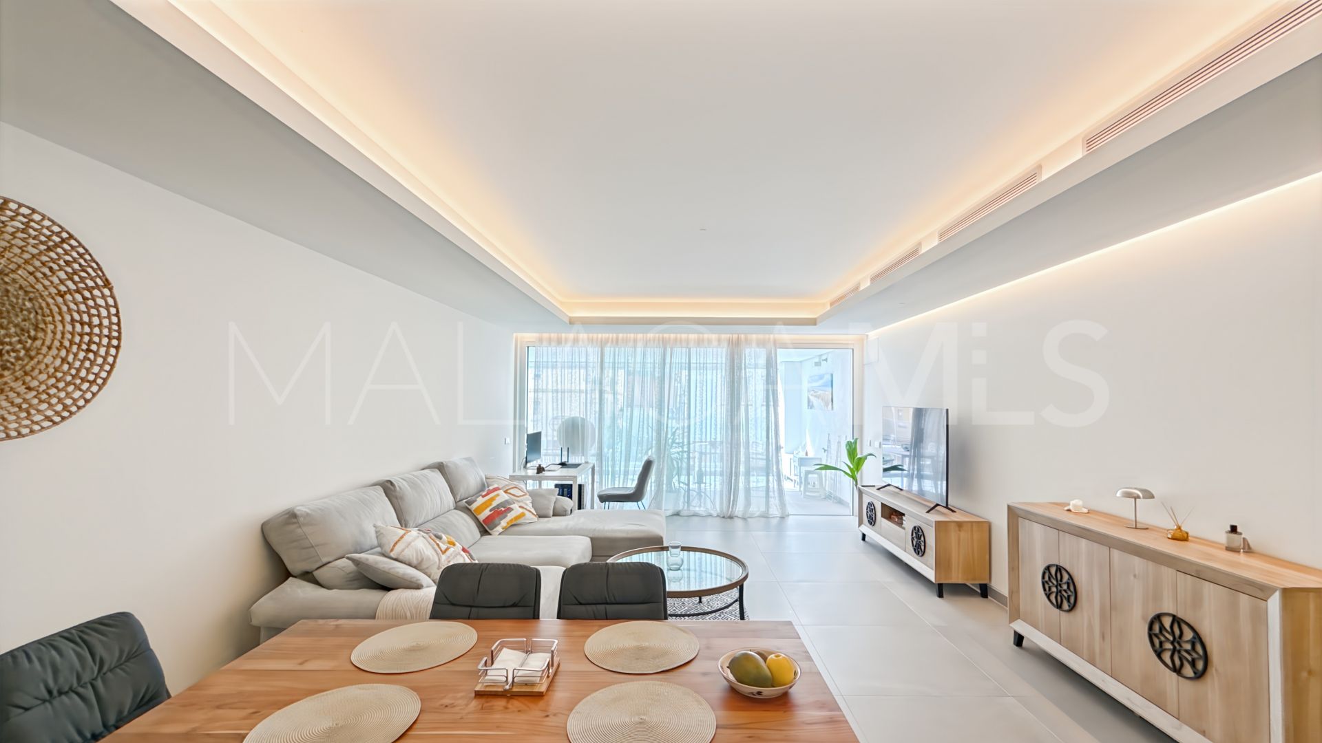 Appartement for sale in Estepona Puerto