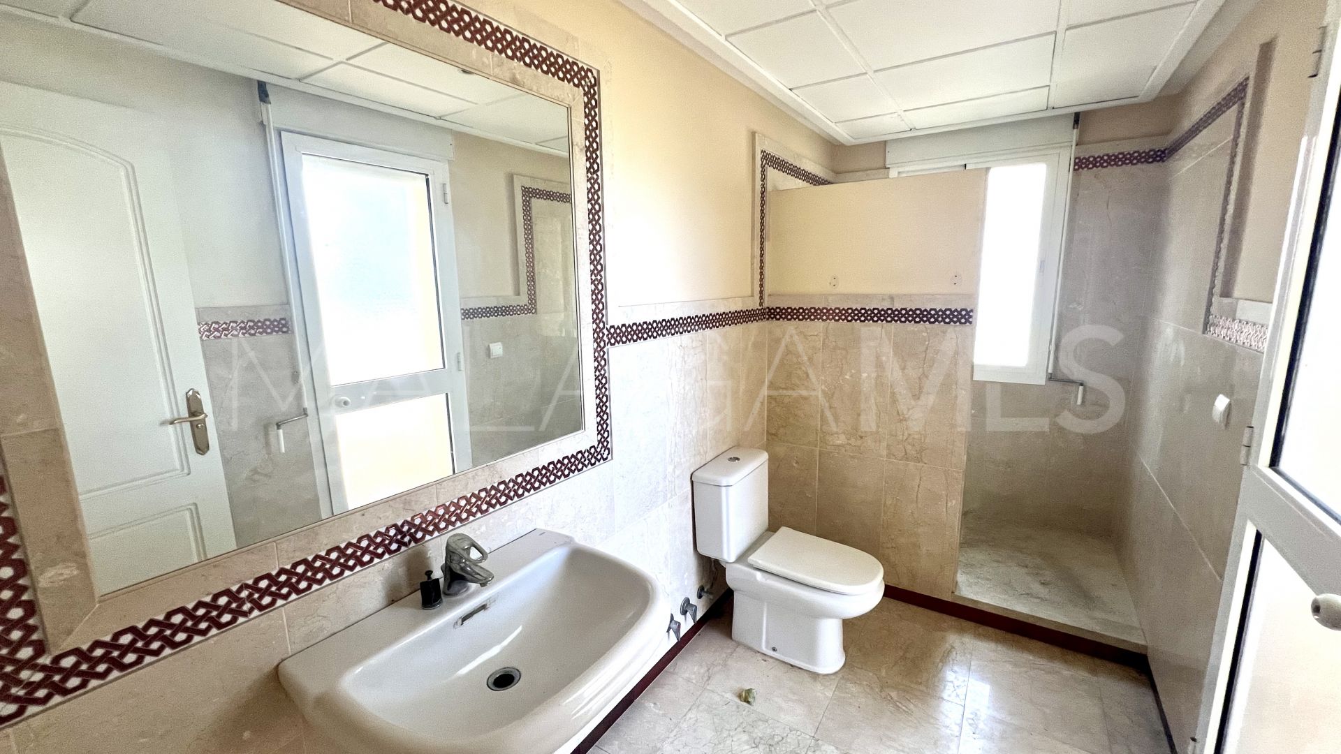 Villa for sale in Los Naranjos